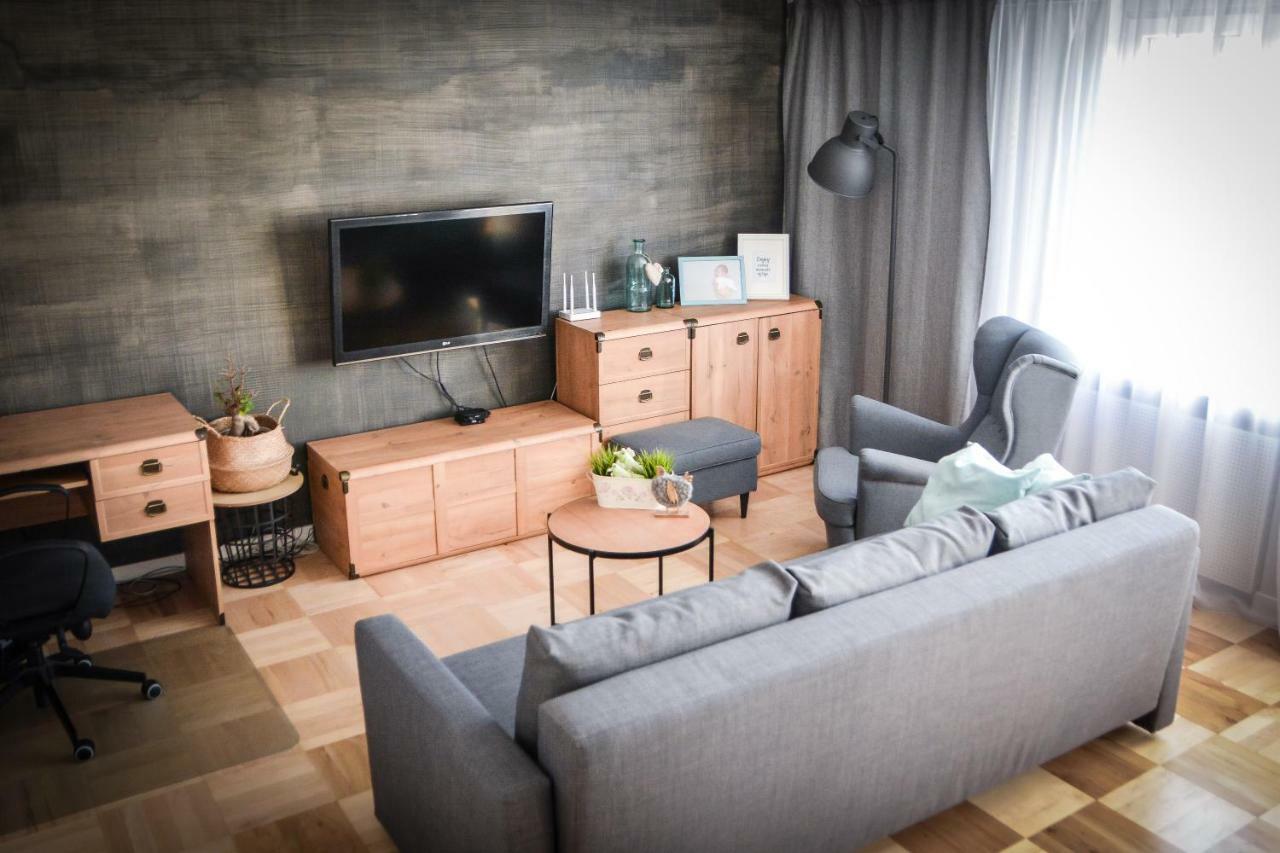 Apartament Aviator Appartamento Zator Esterno foto